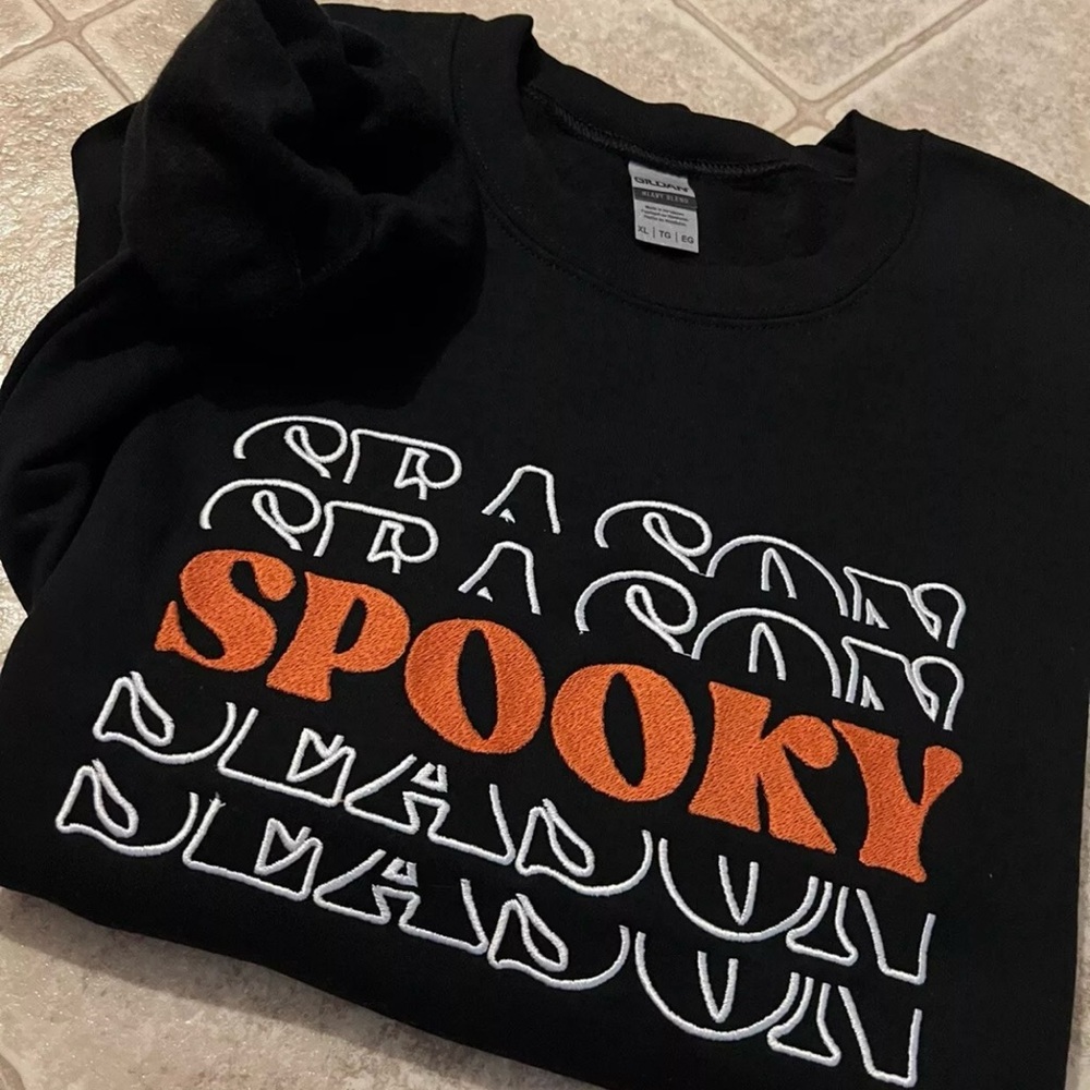 🆕 SPOOKY SEASON SWEATSHIRT Embroidery